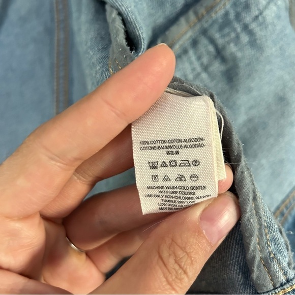 Free People Light Wash Denim Jacket Jean Casual Spring Summer Boho Bohemian XS - Picture 4 of 7